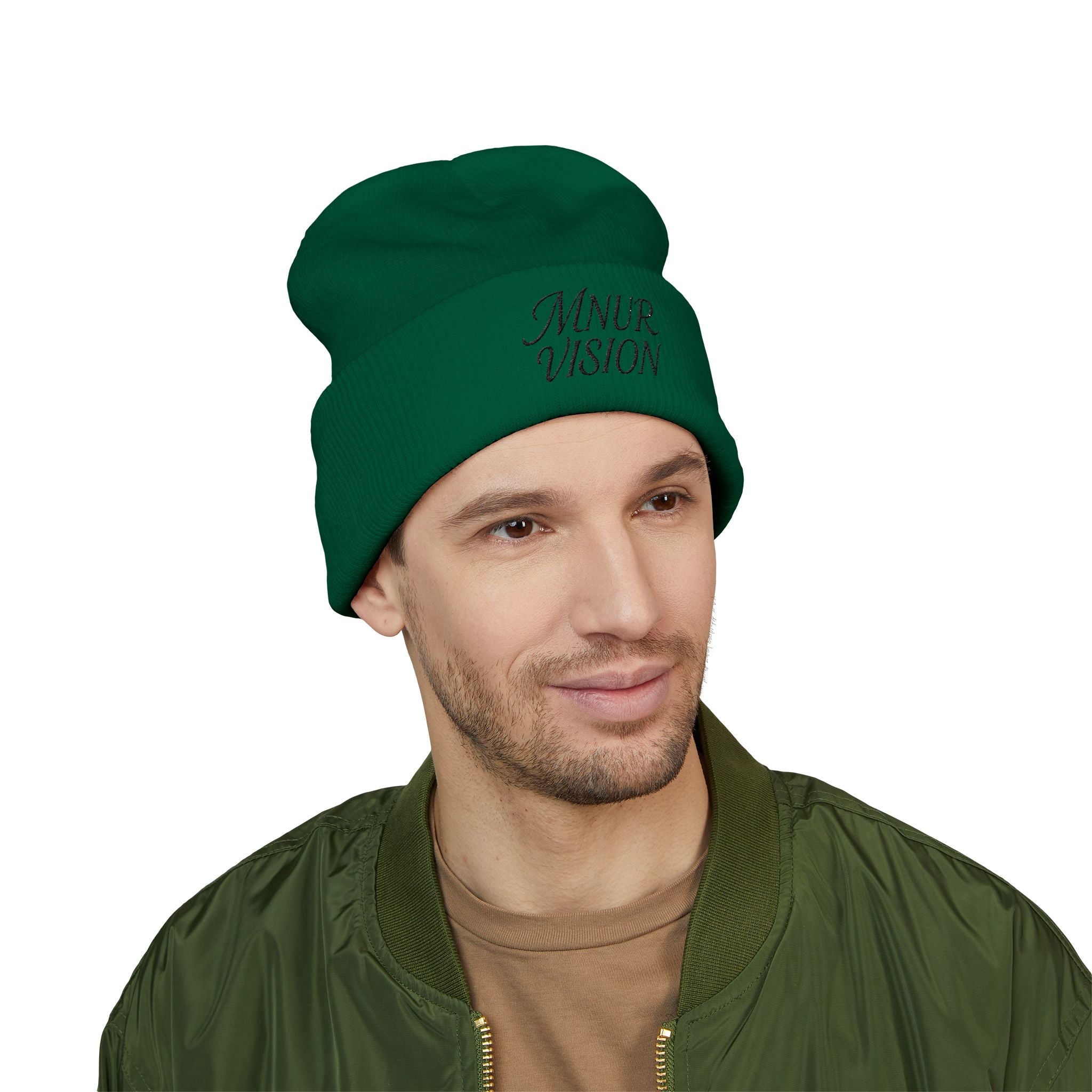Bonnet Classique à Revers – MNUR VISION Accessoire d’hiver brodé, stylé et spirituel – Unisexe, intemporel, idéal pour offrir