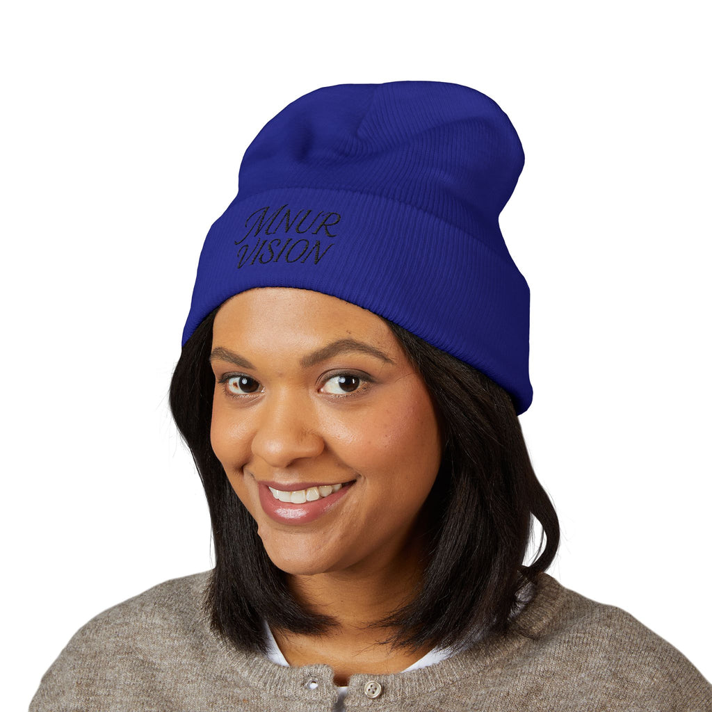 Bonnet Classique à Revers – MNUR VISION Accessoire d’hiver brodé, stylé et spirituel – Unisexe, intemporel, idéal pour offrir