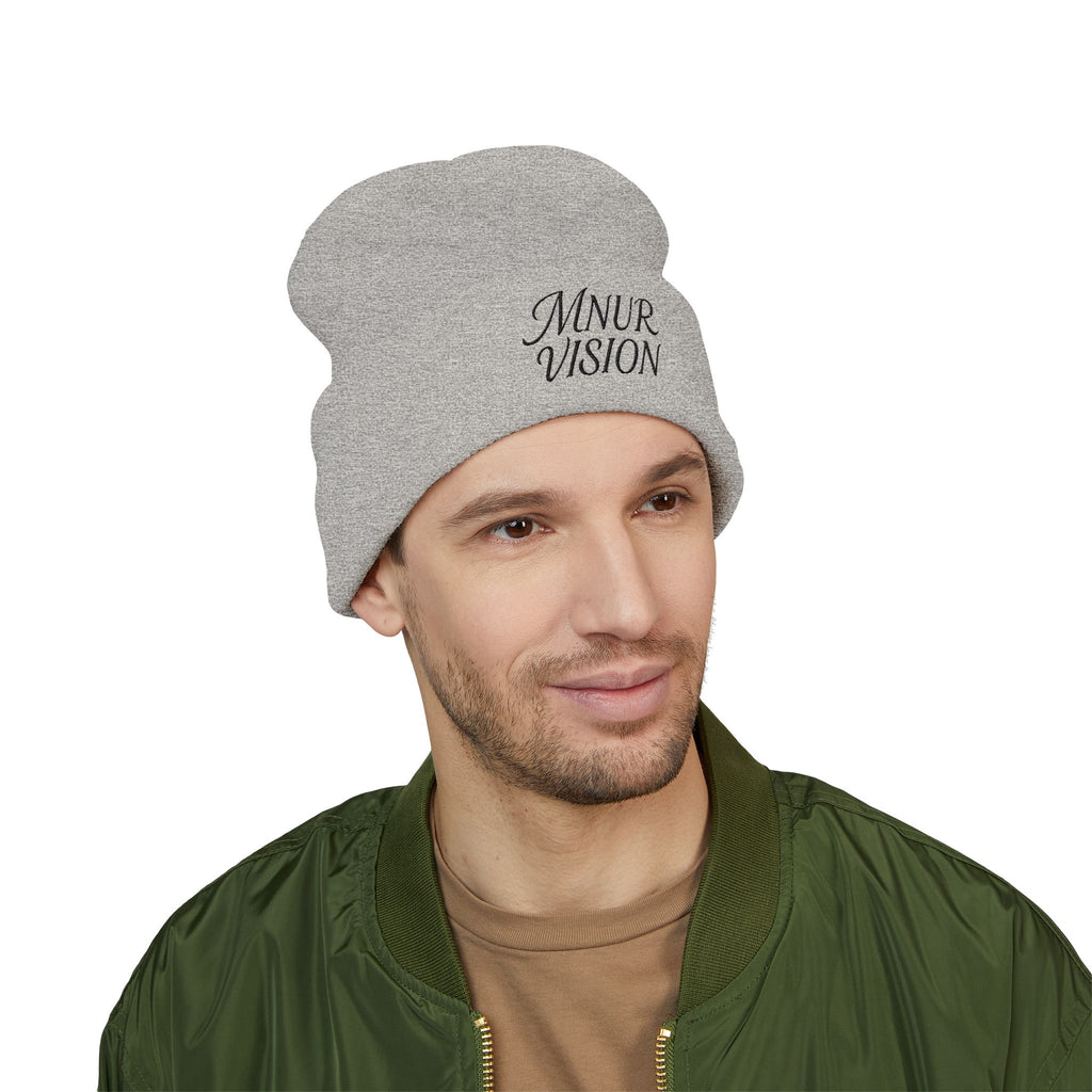 Bonnet Classique à Revers – MNUR VISION Accessoire d’hiver brodé, stylé et spirituel – Unisexe, intemporel, idéal pour offrir
